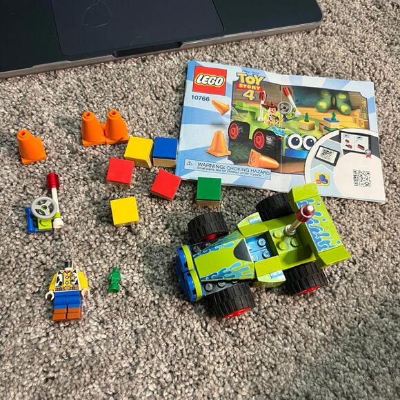 Lego 10766 Disney Toy Story 4 Woody and RC - Picture 1 of 1